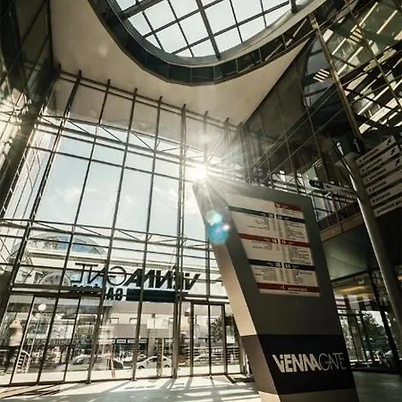 Vienna Gate Apartment, Free Parking アパート ブラチスラヴァ