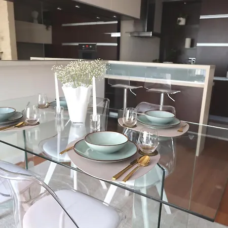 Vienna Gate Apartment, Free Parking *